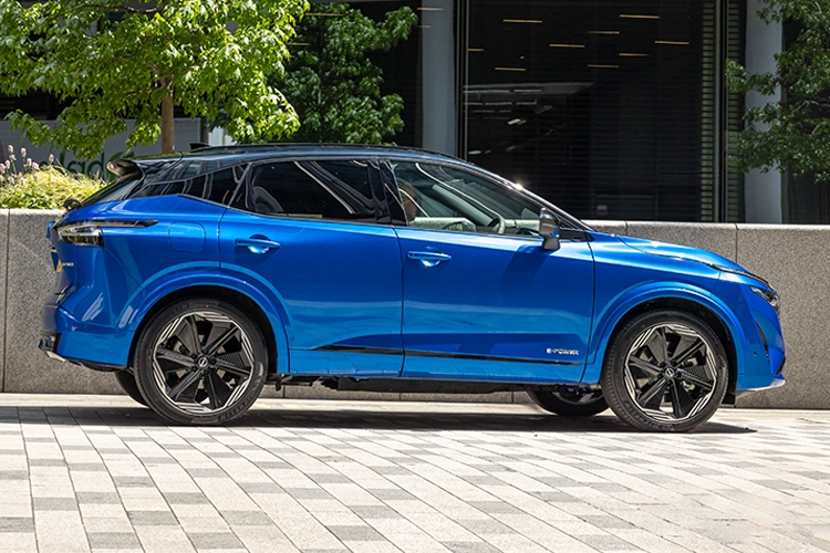 NISSAN QASHQAI HATCHBACK Acenta Premium
