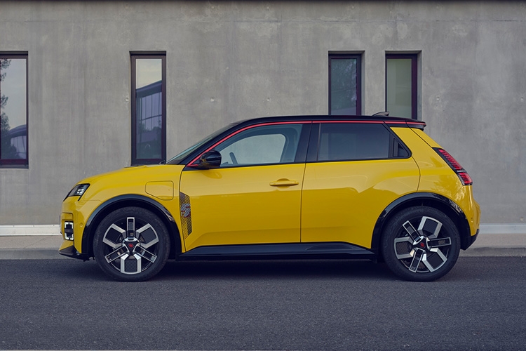 RENAULT 5 E-TECH HATCHBACK Iconic Five