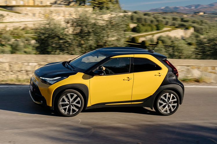 TOYOTA AYGO X HATCHBACK Pure